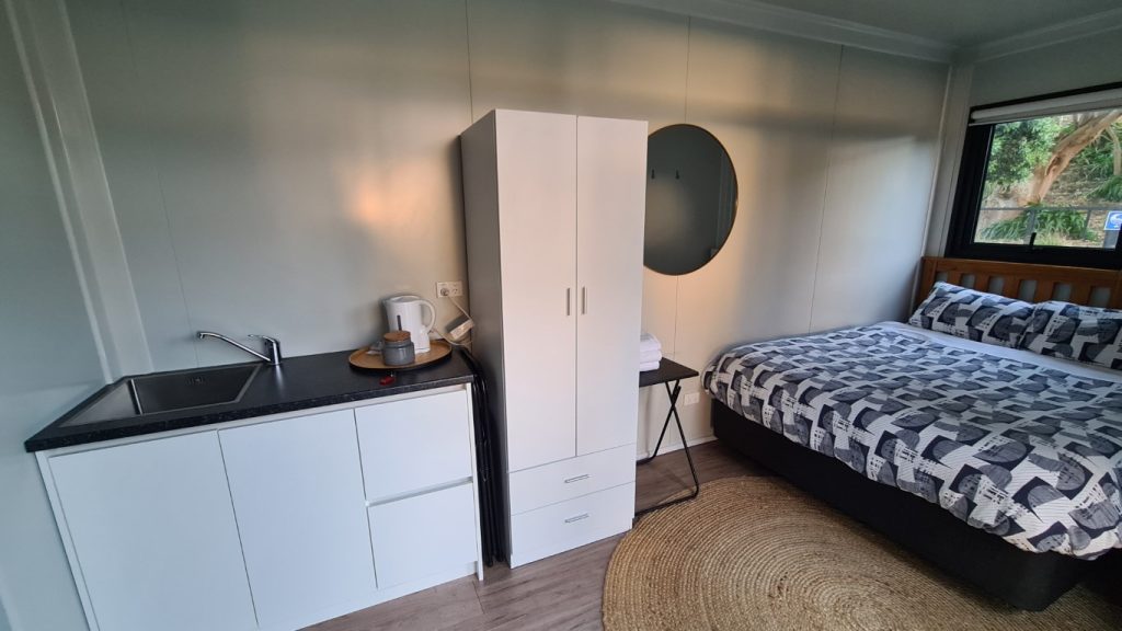Podlife at dog-friendly Tatapouri Bay Oceanside Accommodation